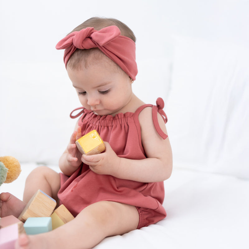Pañalero de Lazos en color Rojo Arcilla - ropa organica para bebe