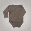 Pañalero Envolvente Gris - body para bebe Mae & Mini